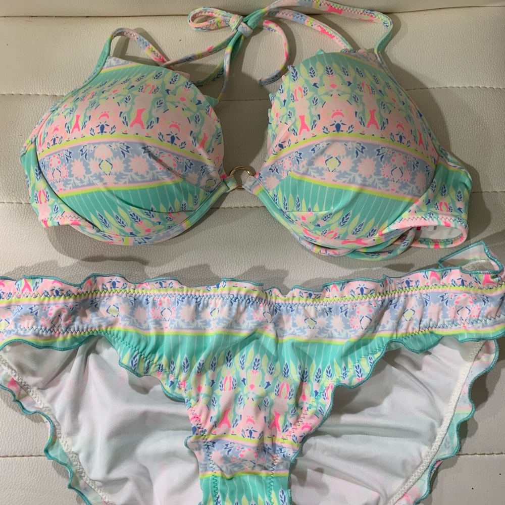 Women’s two piece bathing suit